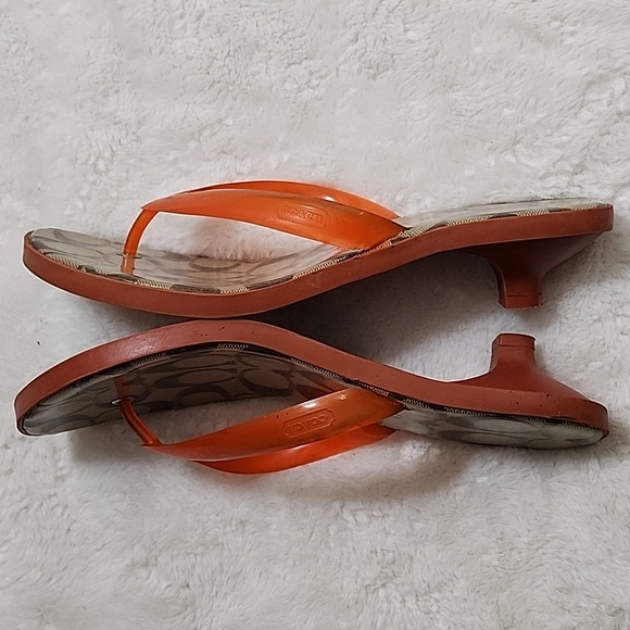 Coach Y2K Carin Orange Rubber/Jelly Kitten Heel Thong Size 6 - Picture 10 of 16